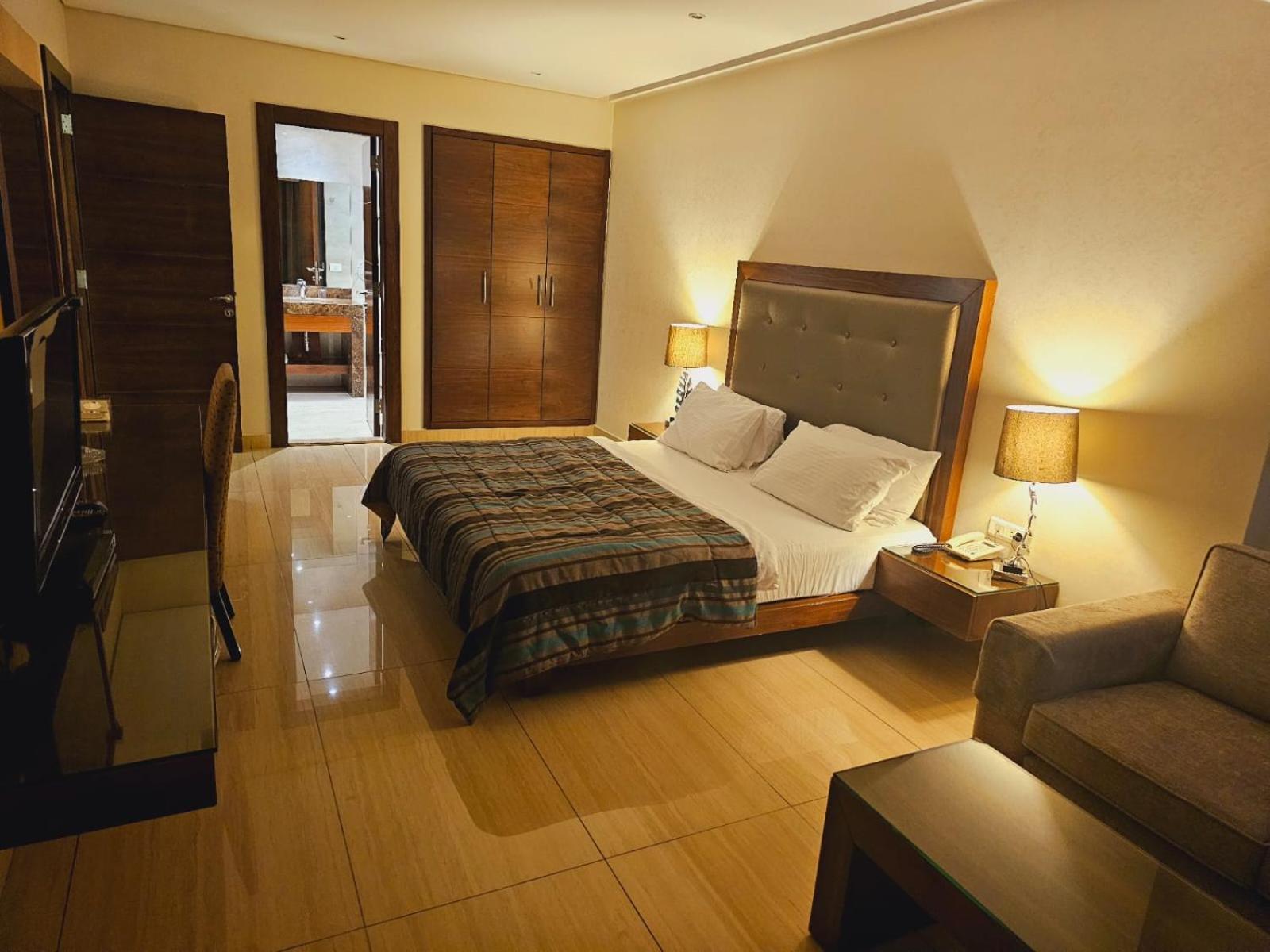 Verdun Suites Hotel Beirut Exterior photo