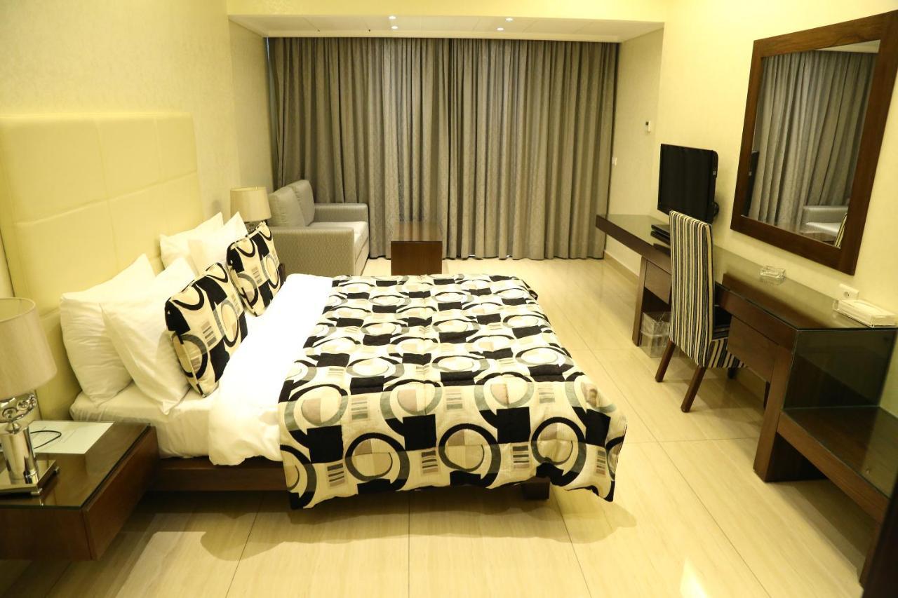 Verdun Suites Hotel Beirut Exterior photo